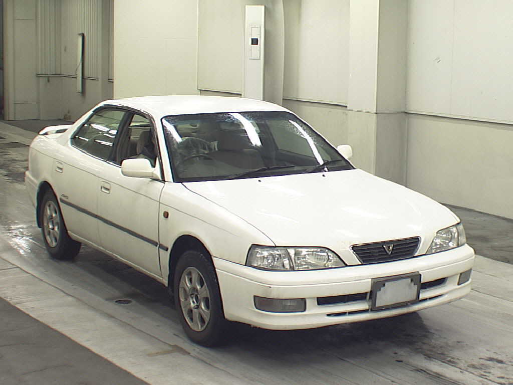 TOYOTA VISTA