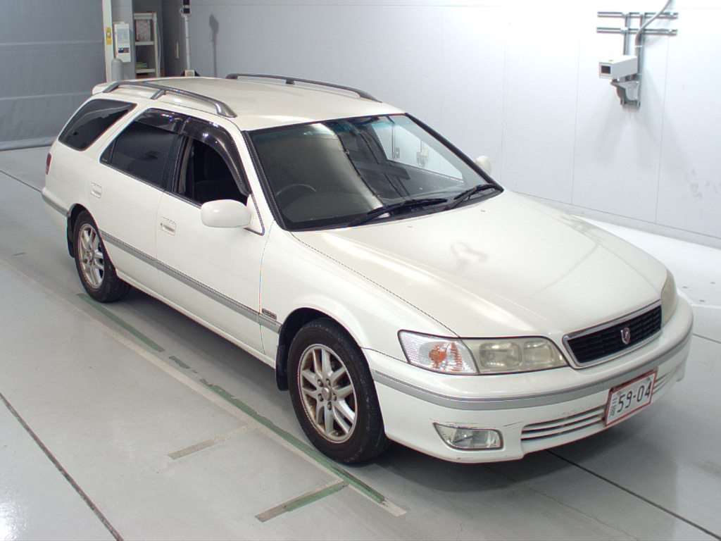 TOYOTA MARK II QUALIS