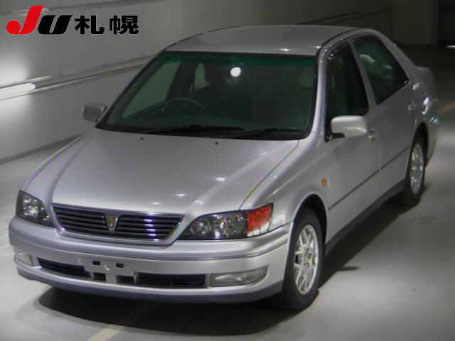 TOYOTA VISTA