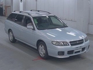 NISSAN AVENIR