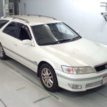 TOYOTA MARK II QUALIS