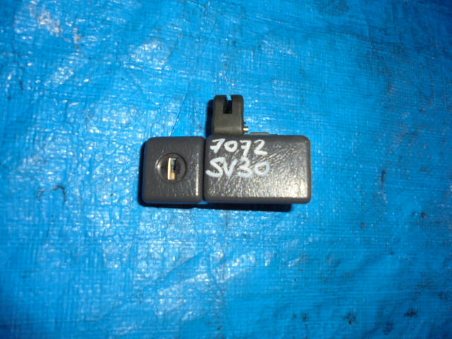 замок бардачка