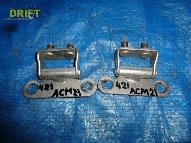 петли 5-й двери