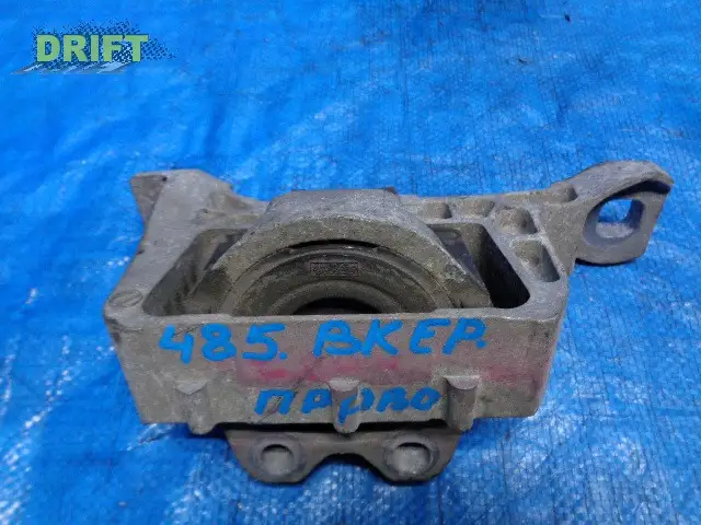 подушка двигателя