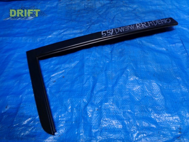 молдинг стекла