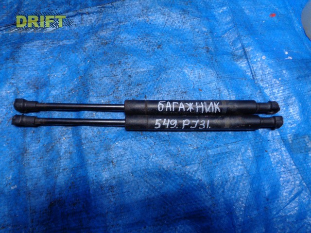 амортизатор багажника