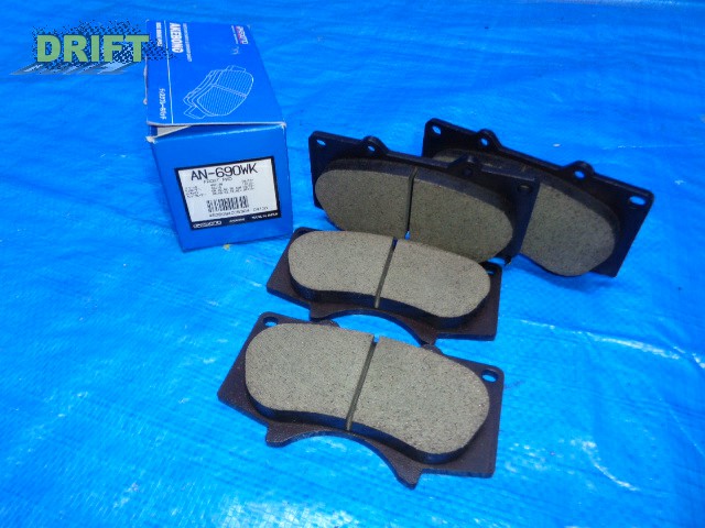 тормозные колодки комплект