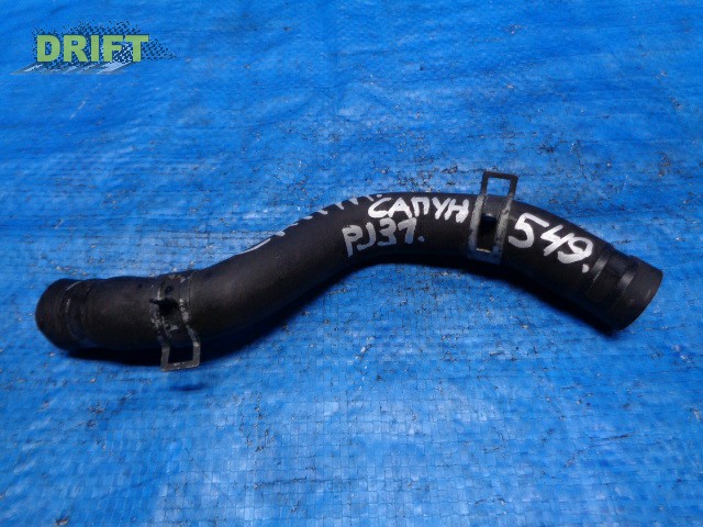 патрубок сапуна