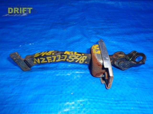 ограничитель двери