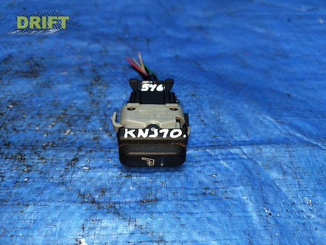 кнопка подогрева сидений