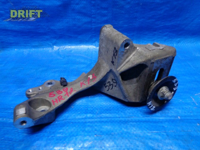 крепление генератора