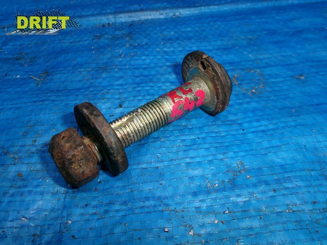 болт-эксцентрик