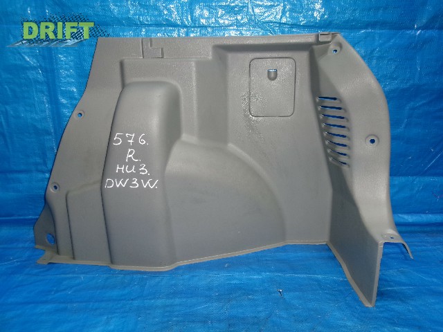 обшивка багажника