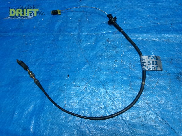 тросик акселератора