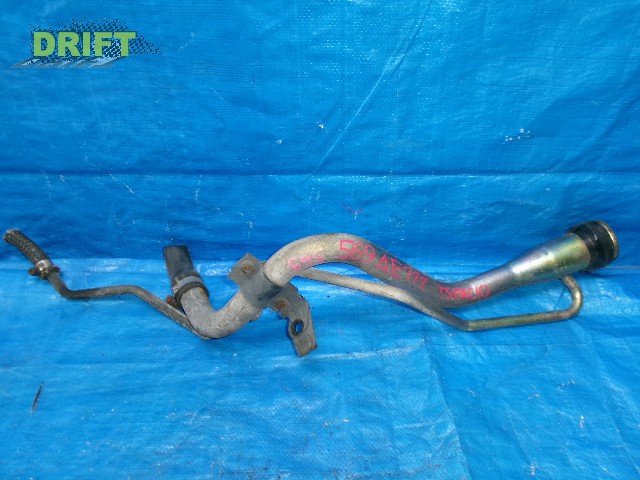 горловина топливного бака