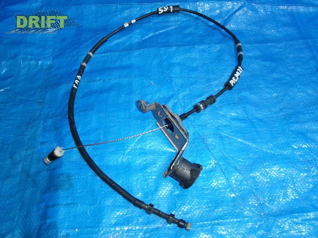 тросик акселератора