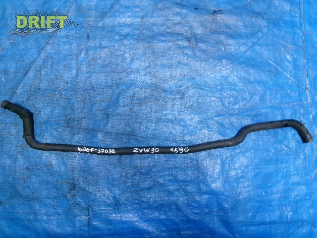 патрубок системы охлаждения