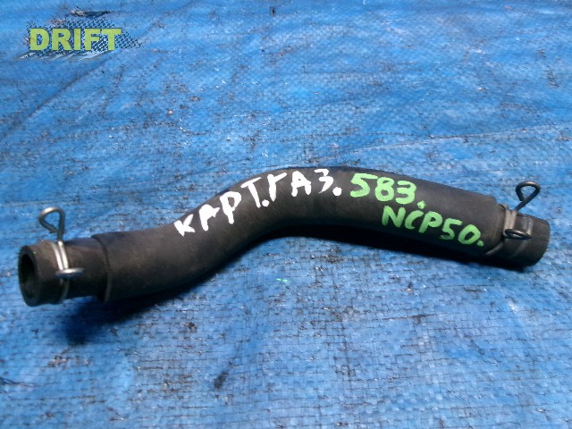 патрубок сапуна