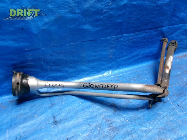 горловина топливного бака