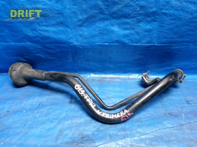 горловина топливного бака