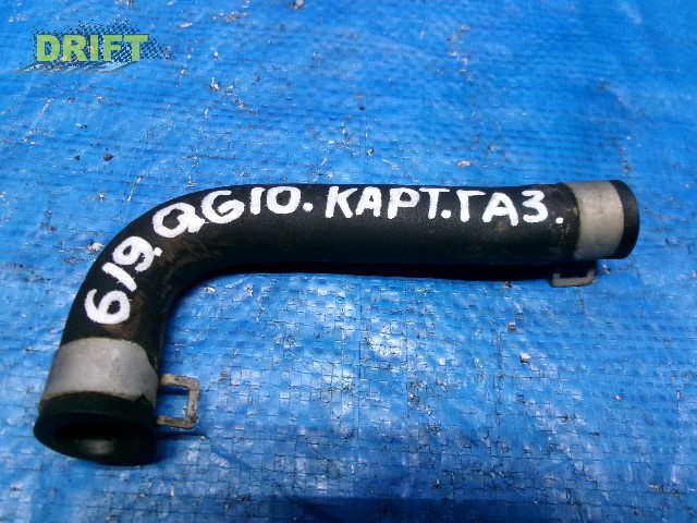 патрубок картерных газов