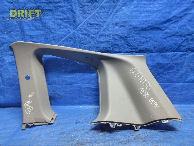 обшивка багажника