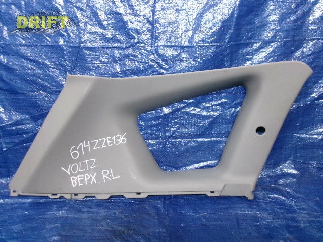 обшивка багажника