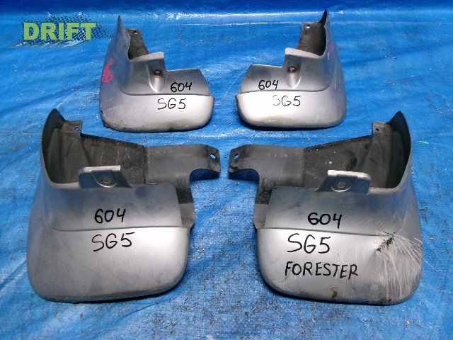 брызговики комплект