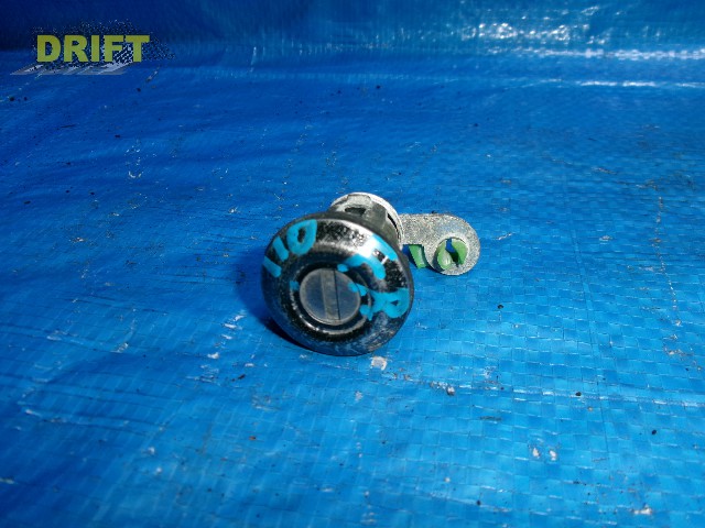 личинка замка