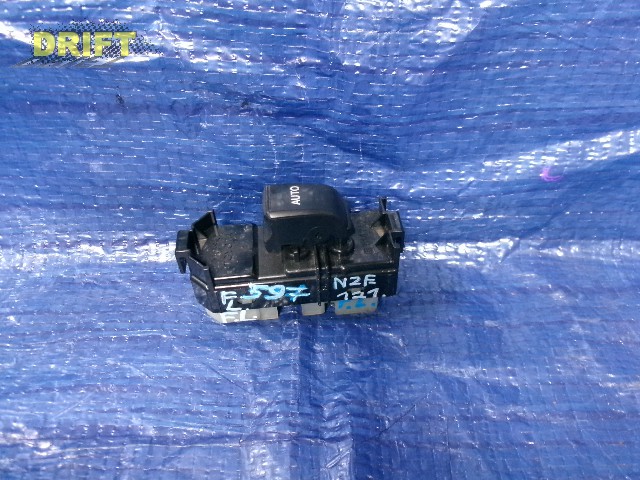 кнопка стеклоподъемника кнопка стеклоподъемника