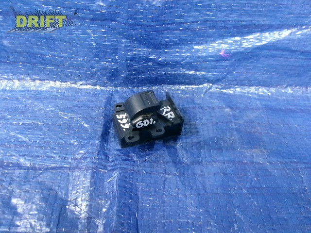 кнопка стеклоподъемника