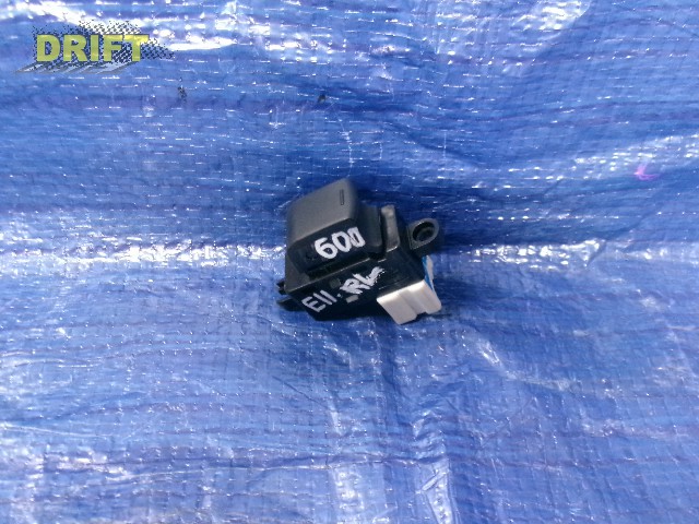 кнопка стеклоподъемника