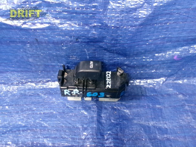 кнопка стеклоподъемника кнопка стеклоподъемника