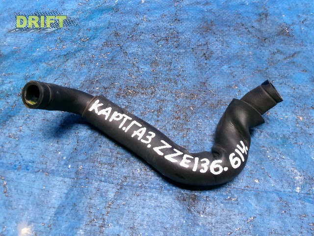 патрубок сапуна