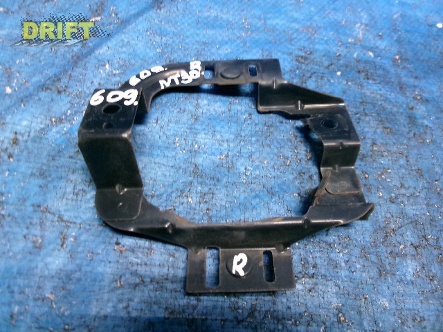 крепление туманки