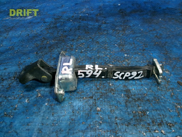 ограничитель двери