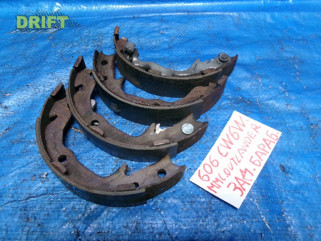 колодки ручного тормоза