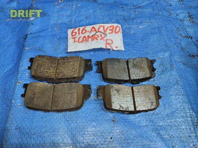 тормозные колодки комплект