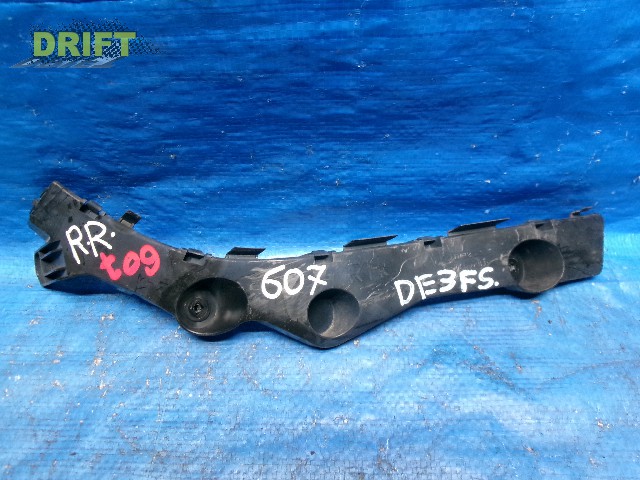 крепление бампера