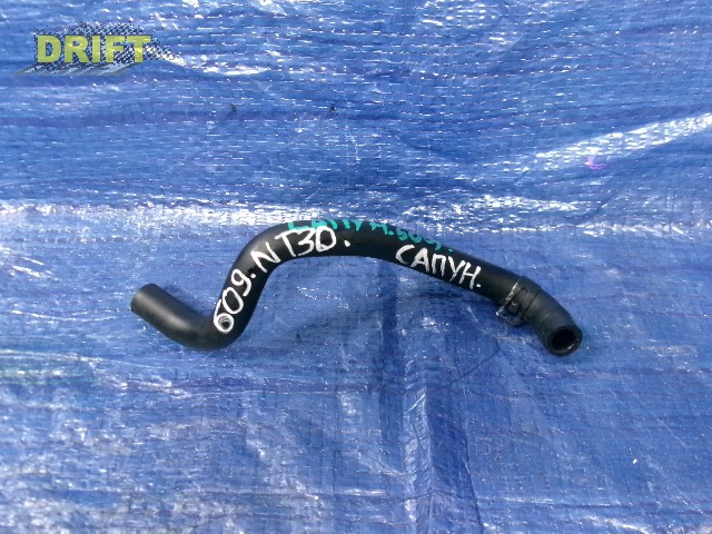 патрубок сапуна