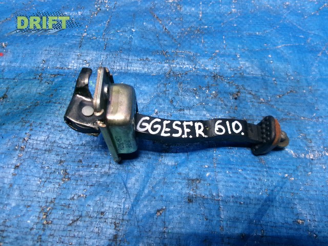 ограничитель двери