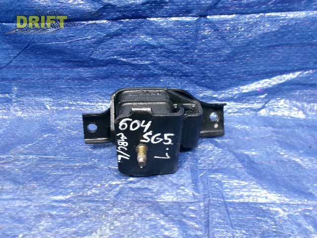 подушка двигателя