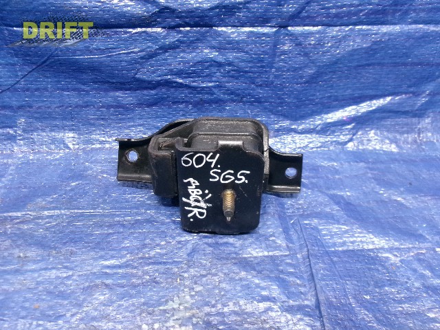 подушка двигателя