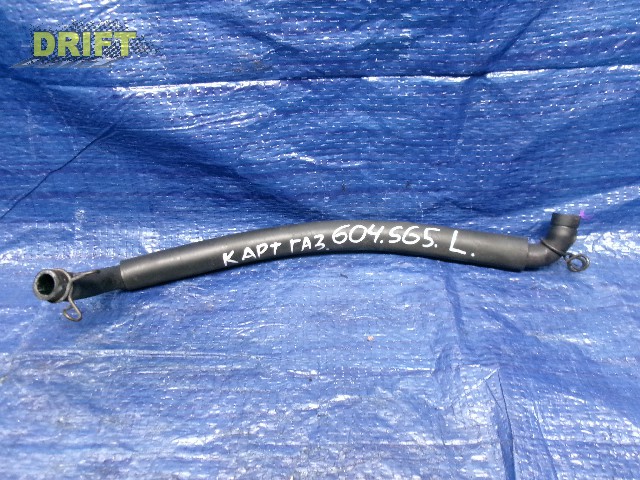 патрубок сапуна