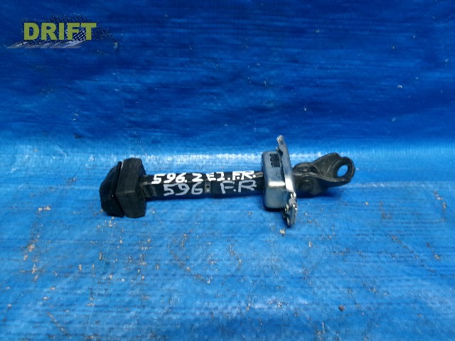 ограничитель двери