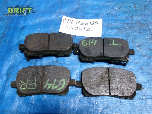 тормозные колодки комплект