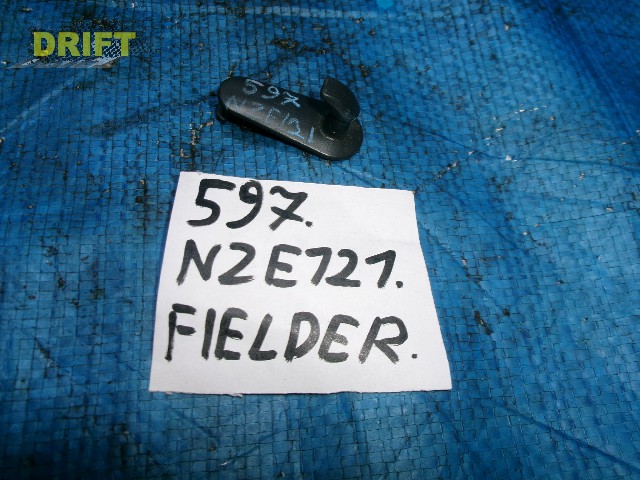 клипса крепления коврика