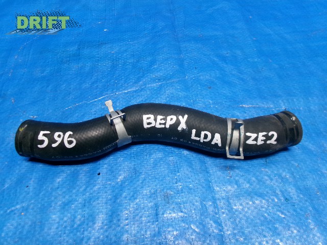 патрубок радиатора