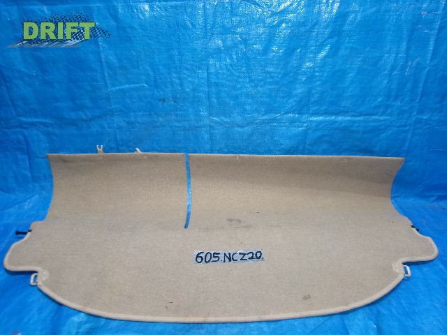 шторка багажника