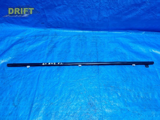 молдинг стекла